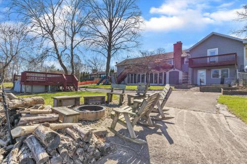 Waterfront Home with Pool NOTRE DAME FOOTBALL in Osceola, USA