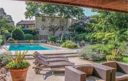 Amazing Home In Thézan-Des-Corbières