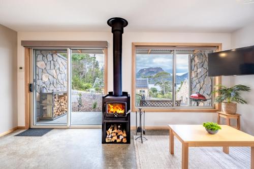 Freycinet Stone Studio 7 - Quartz - Apartment - Coles Bay