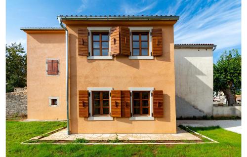 Beautiful Home In Svetvincenat With Wifi And 3 Bedrooms