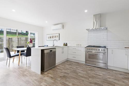 Sun-Soaked Holiday Home Close to Beach, Auckland (fotografie 5)