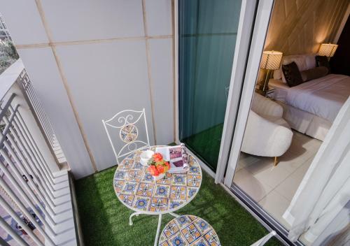 Nasma Luxury Stays - Luxury Studio - image 11