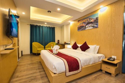 room detail thumbnail 1