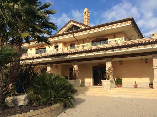 Accommodation in Colonnella