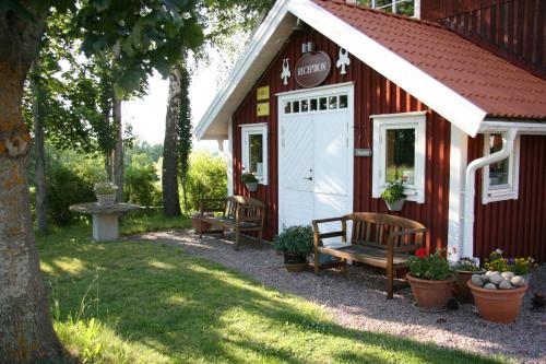 . Hornborgasjöns Stugby