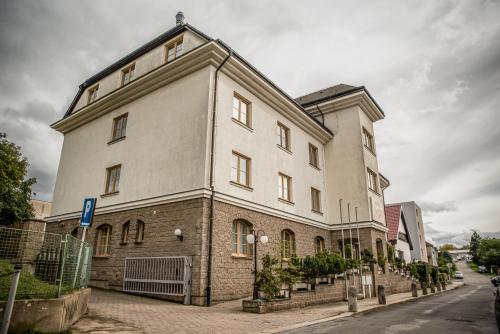 Hotel Brixen, Pardubice