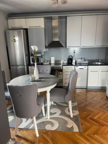 . LEA-Lux Apartment