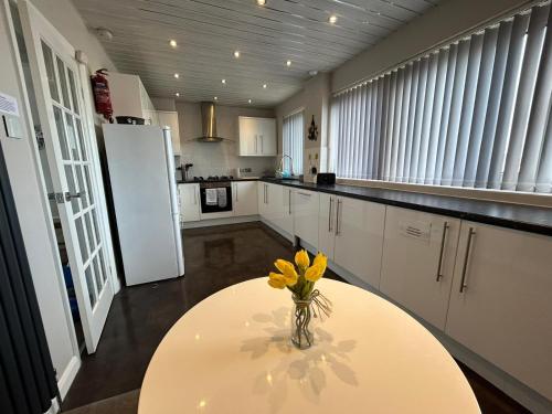 Kitchen, Seapoint House in Jubilee