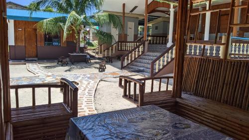 Maya Guest House - Sipaway Island