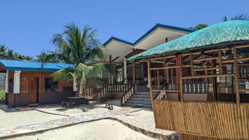 Maya Guest House - Sipaway Island