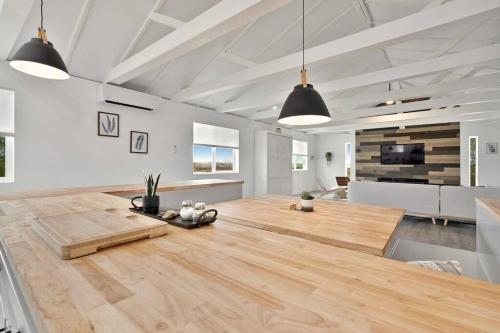 Beautiful newly remodeled home, near JT Park in Joshua Tree, USA