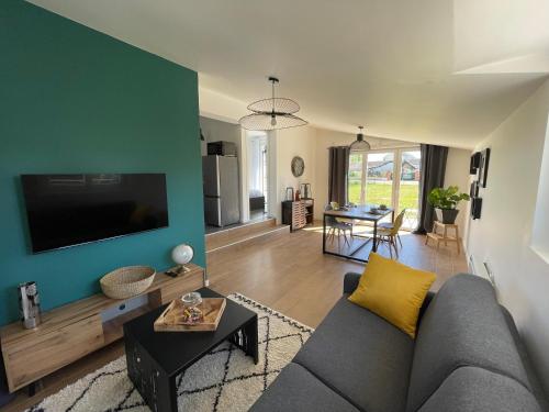 صالة مشتركة/ منطقة التلفزيون, *** Domaine des Noyers - Proche centre Ville in Chateauneuf-sur-Loire