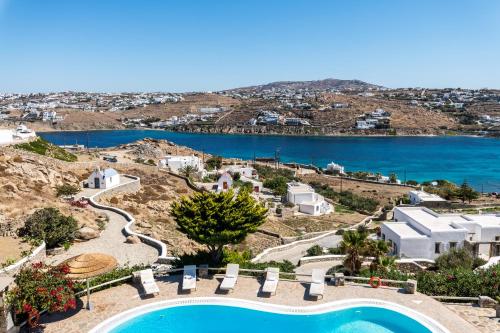 Yalos Mykonos Ornos Pouli private apartments w shared swimming pool, Mykonos