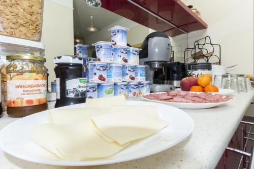 Budapest B&B Bed and Breakfast 5