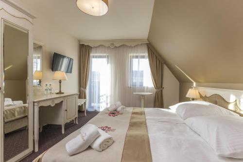 Hotel Carlina - image 8