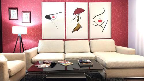 The spacious comfy apartment in the heart of Blloku, Tirana (photo 3)
