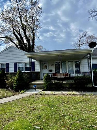 Fabulous Family Rancher ! Ocean City NJ Beaches in Somers Point, USA