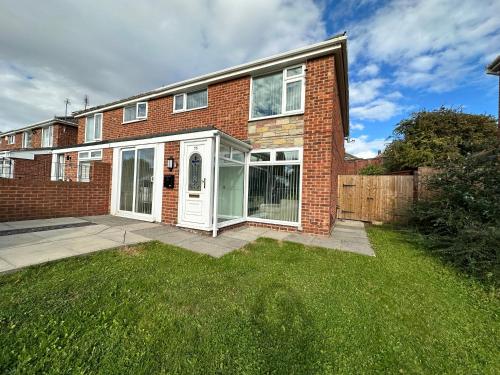 Spacious and stylish 3-bed home ideal for families Stockton-on-Tees