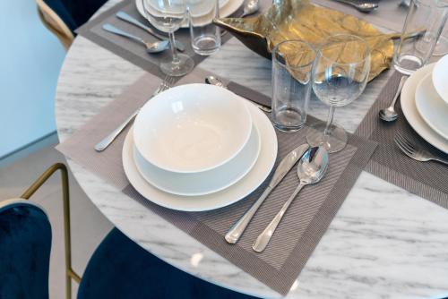 Ultimate Stay / 2 Beds / Address JBR / Direct Beach Access / Marina View / High Floor Ultimate Stay / 2 Beds / Address JBR / Direct Beach Access / Marina View / High Floor