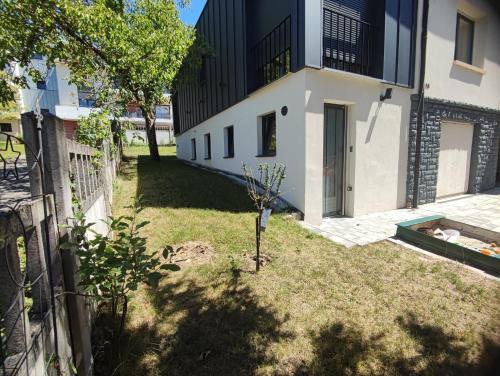 Studio with Garden View