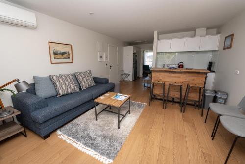 Cairnsmore Apartment - Tap to explore photos
