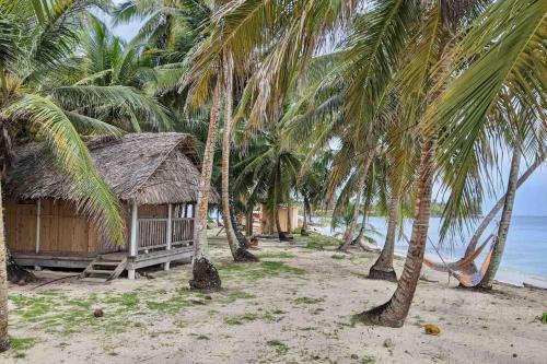 Ümbrus, Private Room in San Blas in El Porvenir