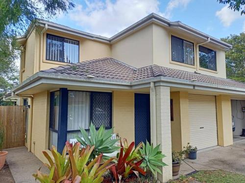 Tingalpa Townhouse Treat