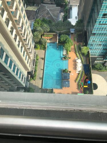 Renez Senopati Apartemen
