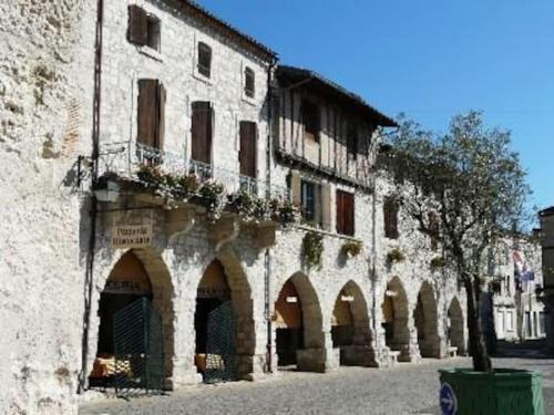 Labarthe Gites Pigeonnier in Saint-Aubin-de-Cadelech