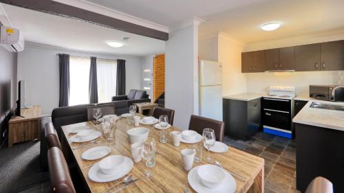 廚房, Colonial Motel & Apartments in 陽城