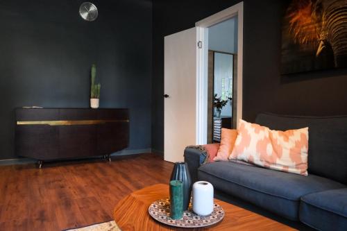 Silti, atjaunoti dzīvokļi tuvu centram - 1st floor, Riga (foto 9)
