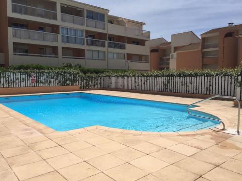 La vie en Rose in ลา แซย์น-ซูร์-แมร์