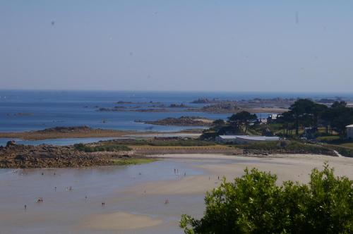 Kerbugalic GR34 - Chambre d'hôtes - Trévou-Tréguignec