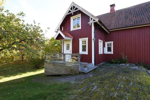 Unique house in Kopmannebro with fantastic lake plot