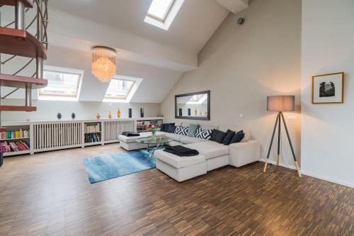 Ruhige Dachwohnung mit Terrasse Berlin MITTE - Spacious modern rooftop loft in Berlin MITTE, Berlin (photo 8)