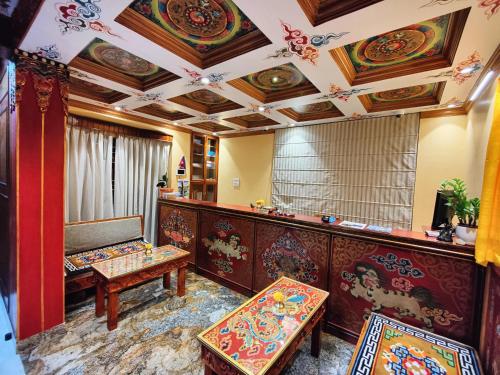 A szálláshely kívülről, Sherpa Home Hotel in Chhauni