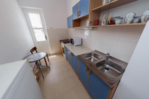 Apartment image 4