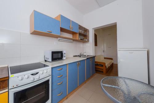Apartment image 3