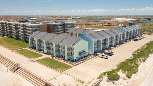 El Constante 211 by Padre Escapes - image 11