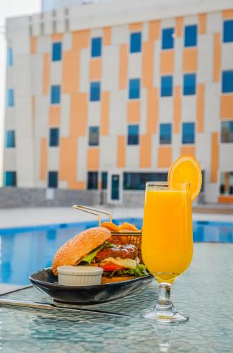 VOGO Grand Hotel Formerly Best Western Plus Hotel Dubai Academic City, Dubái (foto 6)
