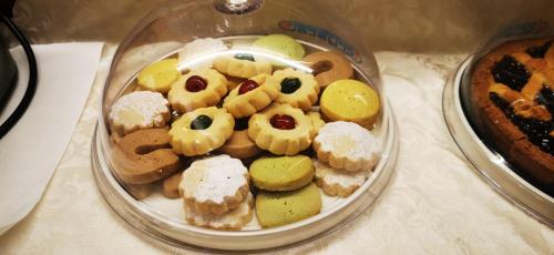 新亚历山大酒店 