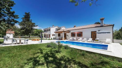 Villa Ana by Villas Holiday - Chambre d'hôtes - Labin