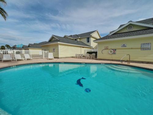 Gulf Breeze Escape 804 by Padre Escapes - image 11
