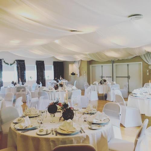 斯卡斯利恩酒店及賓館 (Skaslien Hotel & Guesthouse) in 基爾克納爾