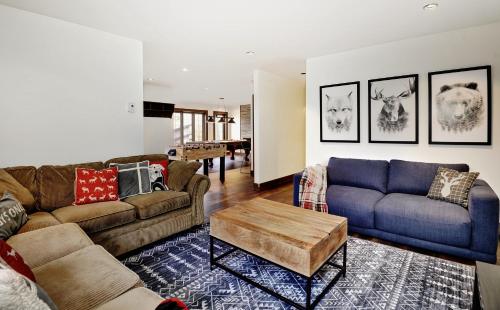 Chalet 27 Chemin Blanc by Les Chalets Alpins in ストーンハム