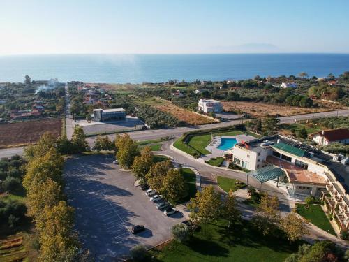 Nefeli Hotel - image 6