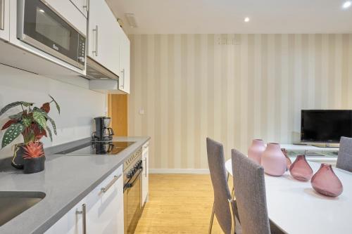 Apartamentos En Sol - image 10