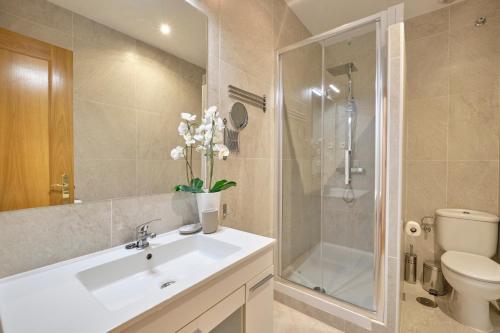 Apartamentos En Sol - image 12