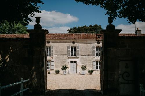 Le Prieuré de Bourg Charente - Location saisonnière - Bourg-Charente
