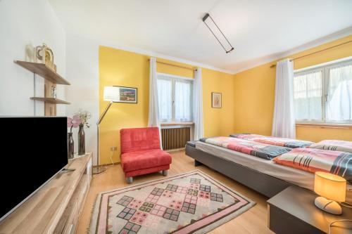 Superior One-Bedroom Apartment
